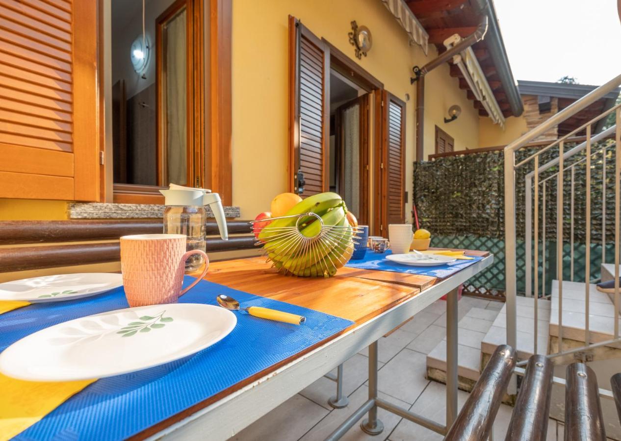 Happy Guest Apartments - Lake Panorama & Pool Riva di Solto Exteriér fotografie